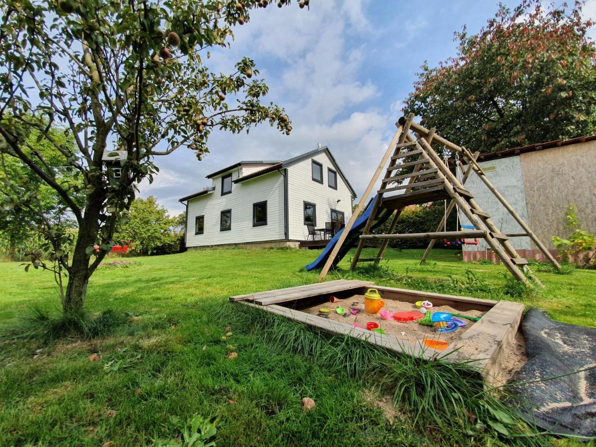 Jenisovice  Czech Paradise Village מראה חיצוני תמונה